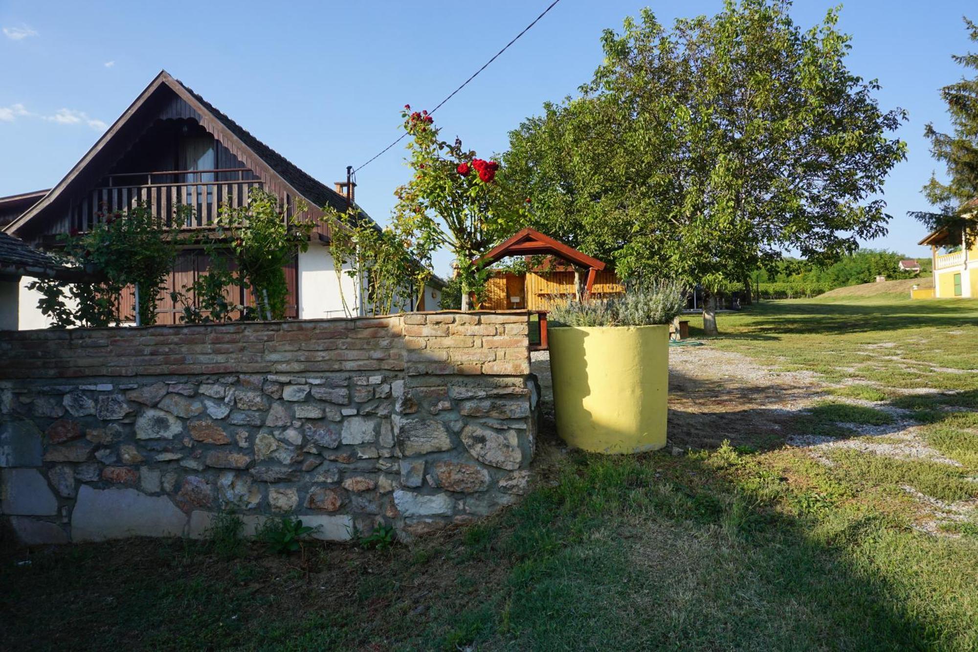 Joe Bacsi Rezidenciaja Apartment Kisharsány Exterior photo